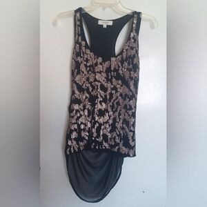 Sequin t-back black tank top with flowy longer back size S Umgee brand